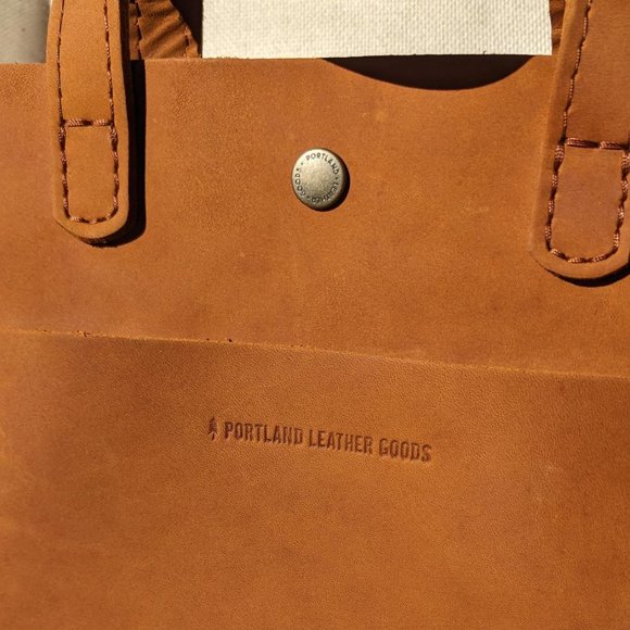 Portland Leather Goods Dakota Leather Mini Crossbody Tote ~ ✨NWOT !✨ - Picture 6 of 6